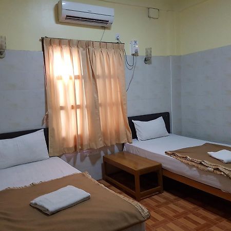 מייק Shwe Eain Si Guest House - Burmese Only מראה חיצוני תמונה