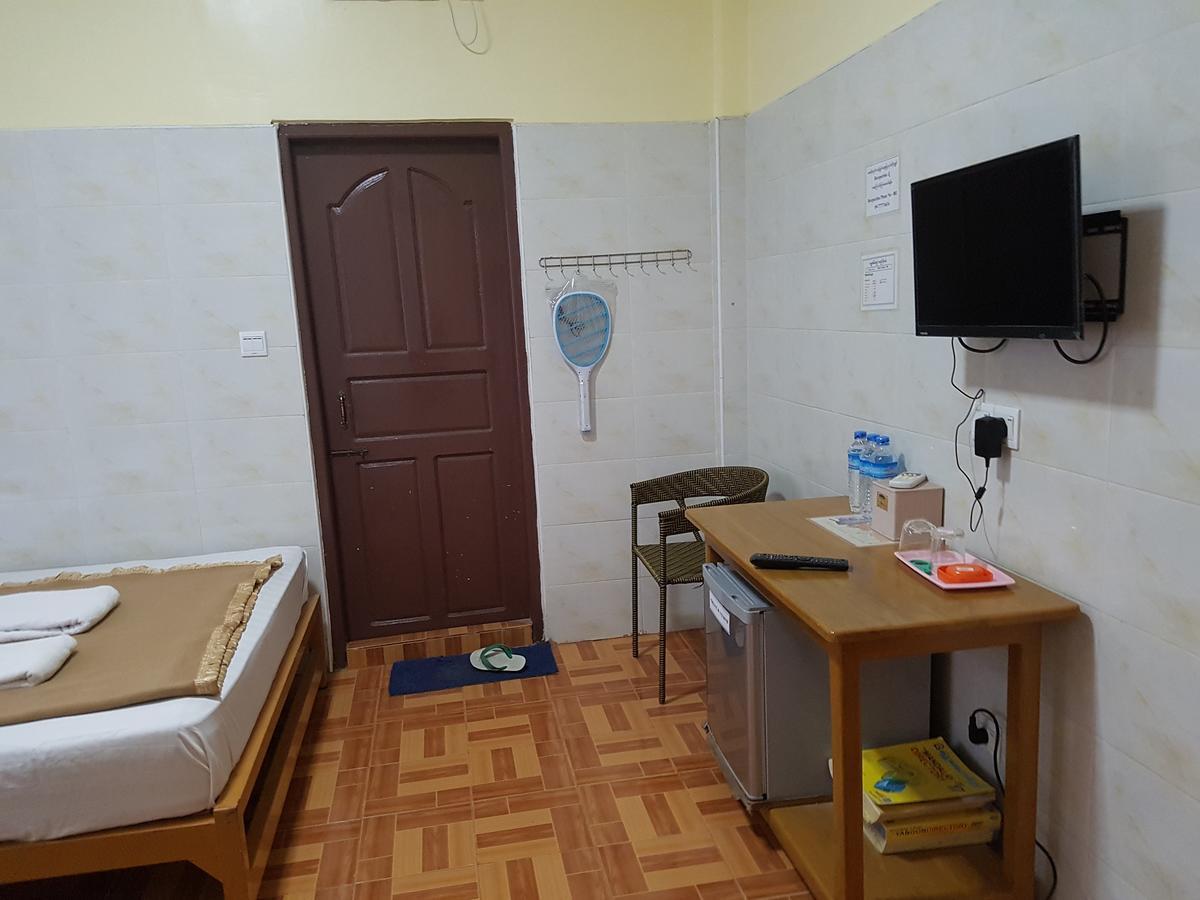 מייק Shwe Eain Si Guest House - Burmese Only מראה חיצוני תמונה