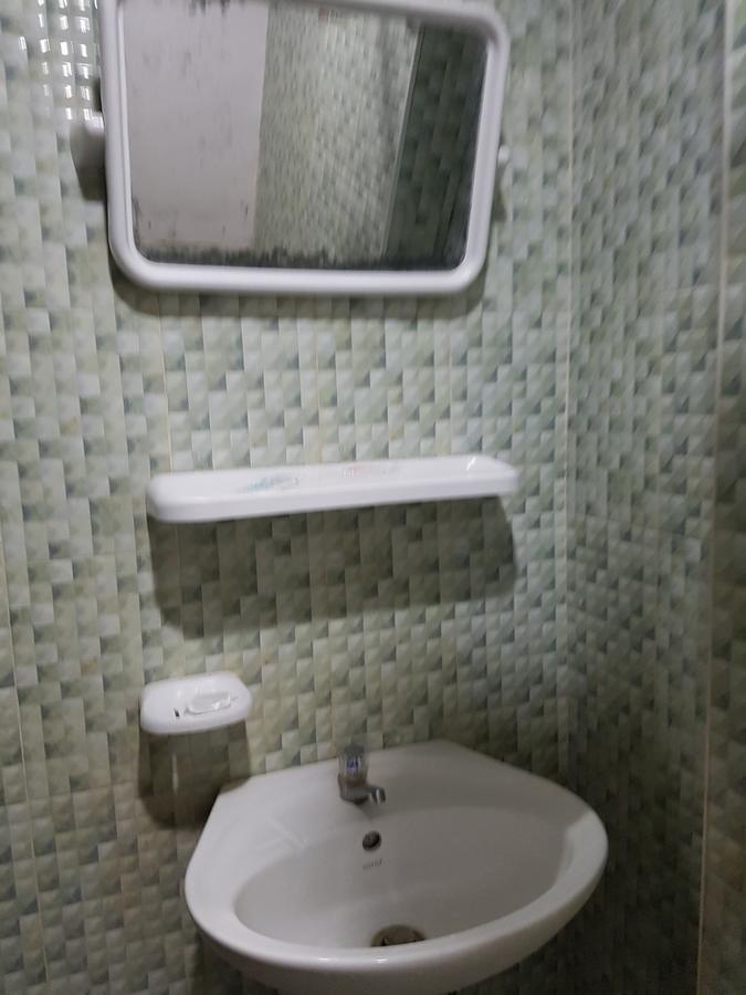 מייק Shwe Eain Si Guest House - Burmese Only מראה חיצוני תמונה